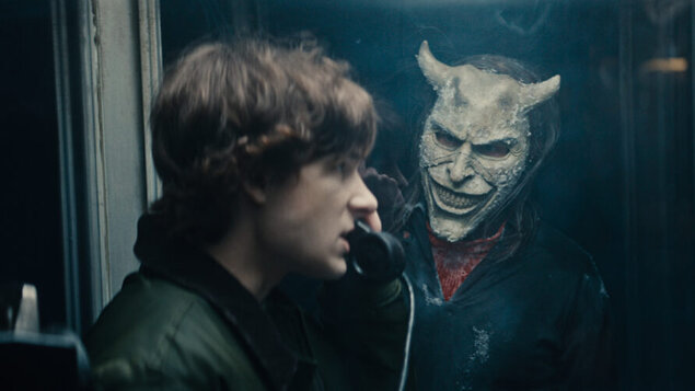 ČIERNY TELEF&Oacute;N 2